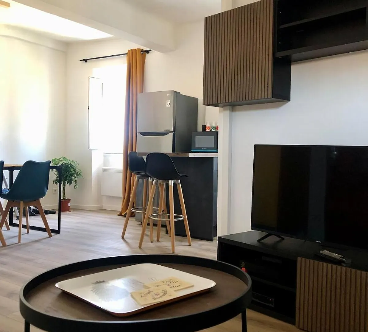 Apartment Mon Nid Aux Rochers La Garde  France