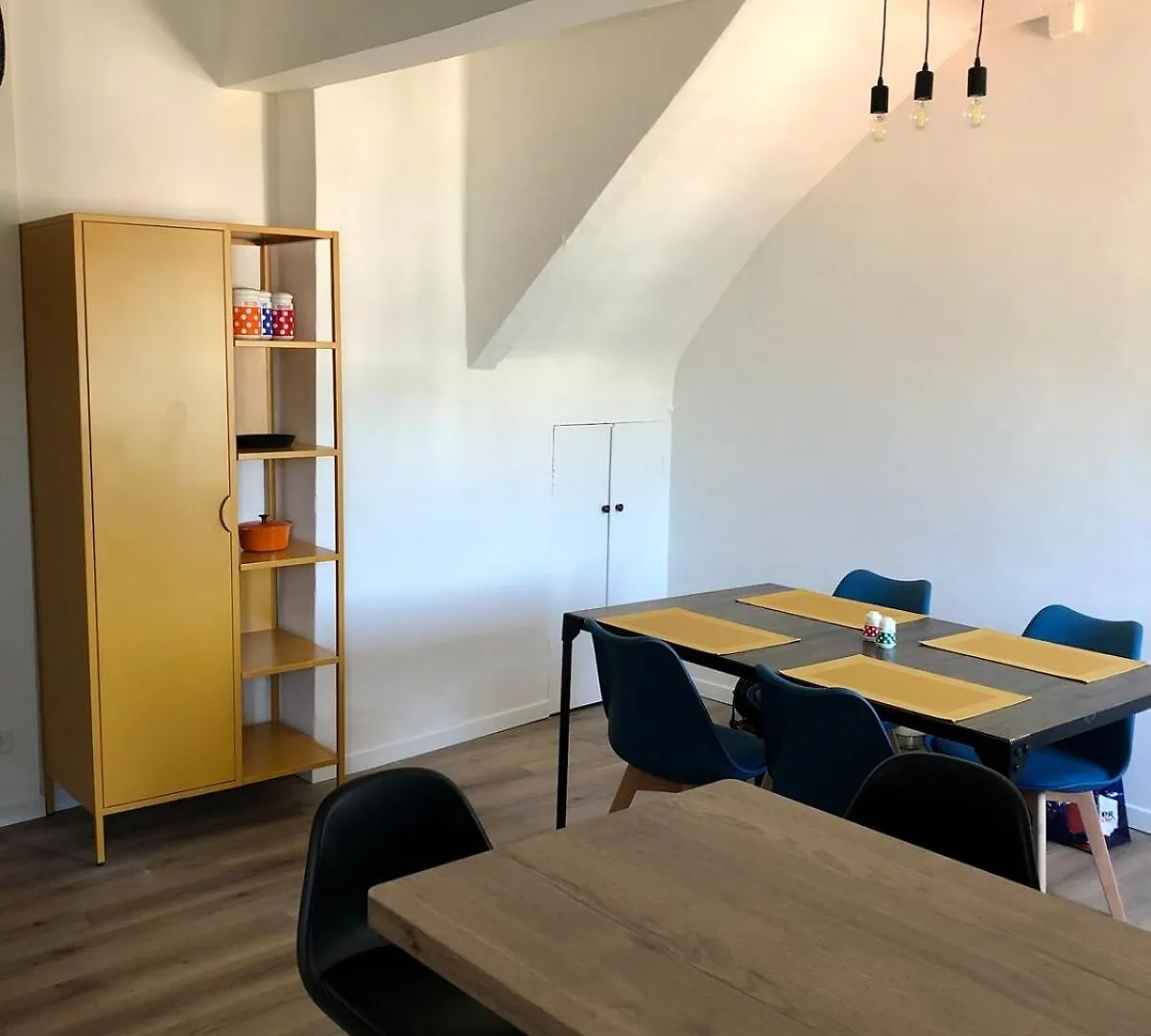 Apartment Mon Nid Aux Rochers La Garde  France